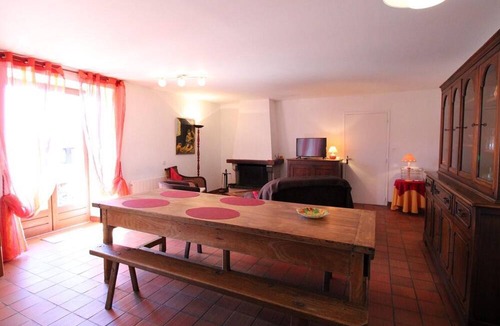 Arpajon-sur-Cere Cottage | Gite Arpajon-sur-Cère, 2 bedrooms, 4 persons