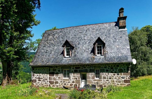Vic-sur-Cere Cottage | Gite Vic-sur-Cère, 3 bedrooms, 6 persons