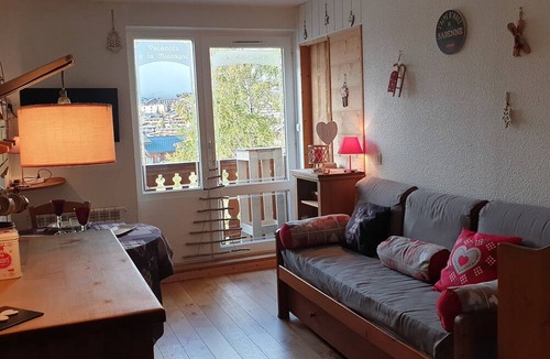 Huez Apartment | 2 bedroom apartment chalet atmosphere