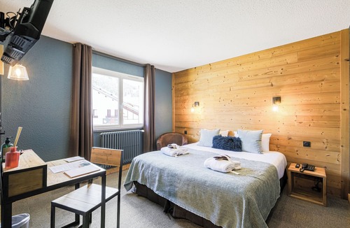 Correncon-en-Vercors Hotel | Hôtel et SPA Les Clarines