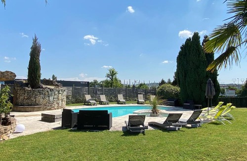 Chesnes Hotel | Hôtel La Roselière