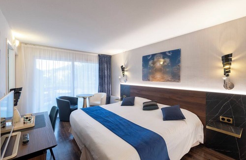 Thonon-les-Bains Hotel | Logis Hôtel Arc en Ciel