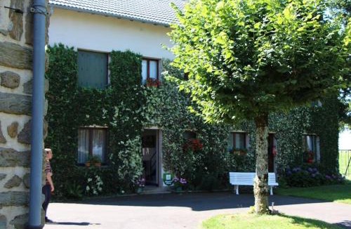 Junhac Bed & Breakfast | Chambres D'hôtes Bellevue