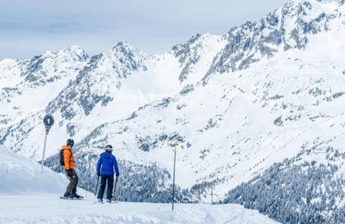 Argentiere Apartment | Royal Stratton 3 en-suites facing Grands Montets
