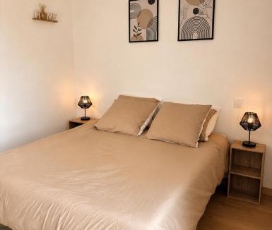 Bourgoin-Jallieu Apartment | Appartement élégant avec terrasse & vue dégagée