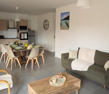 Montferrat Apartment | LÉCRIN DE LA VÉRONNIÈRE DUO 3 minutes from the beach