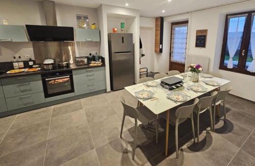Blandin House | La Jo - Holidays for families friends and motorcyclists
