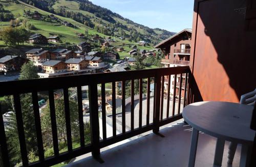 Areches Apartment | Duplex cosy et spacieux avec piscine et balcon proche des pistes pour 4-5 personnes à Arêches-Beaufort - FR-1-342-171