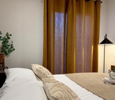 Bourgoin-Jallieu Apartment | Afrodite, Proche centre, Wifi