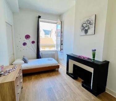 Bourgoin-Jallieu Apartment | République 3, Gare, Centre-ville