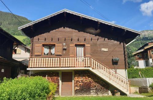 Areches House | Chalet cosy pour 2-3 pers. avec jardin au cœur du village, à 5 min du ski et proche des commerces - FR-1-342-274