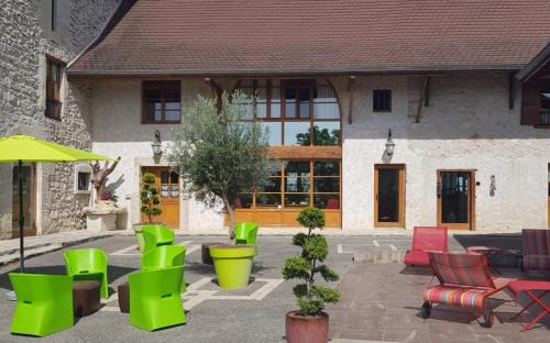 Saint-Victor-de-Morestel House | Le domaine de Tizo
