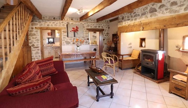 Gite Sansac-Veinazès, 2 bedrooms, 4 persons
