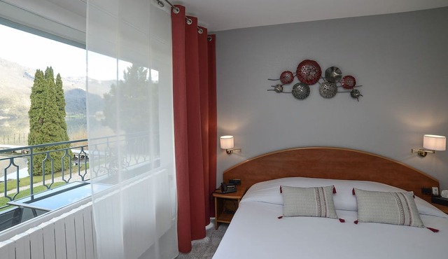 Hôtel Restaurant Novalaise Plage